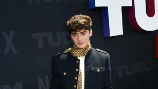 Noah Schnapp Reflects on Early Press Scrutiny Over Sexuality